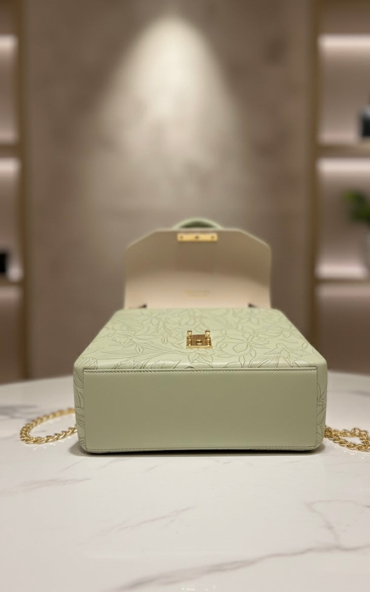 The most unique, textured, and feminine feel … 👜