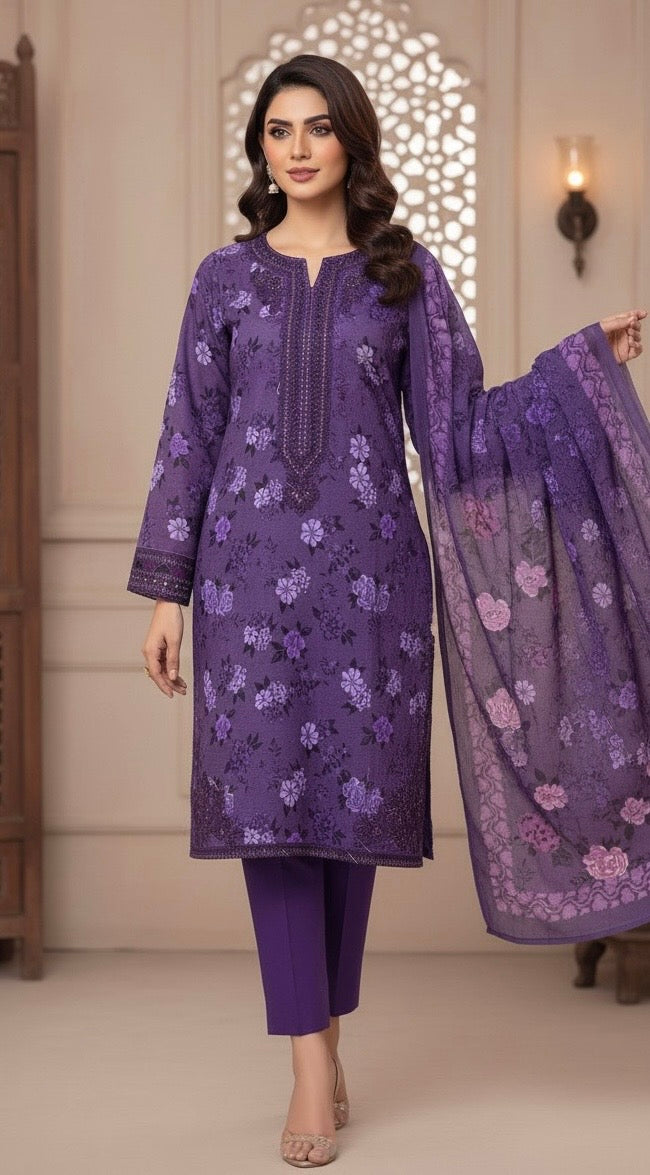 WinTer collection suitable for warm weather (though the dark colors could also suggest a winter collection..