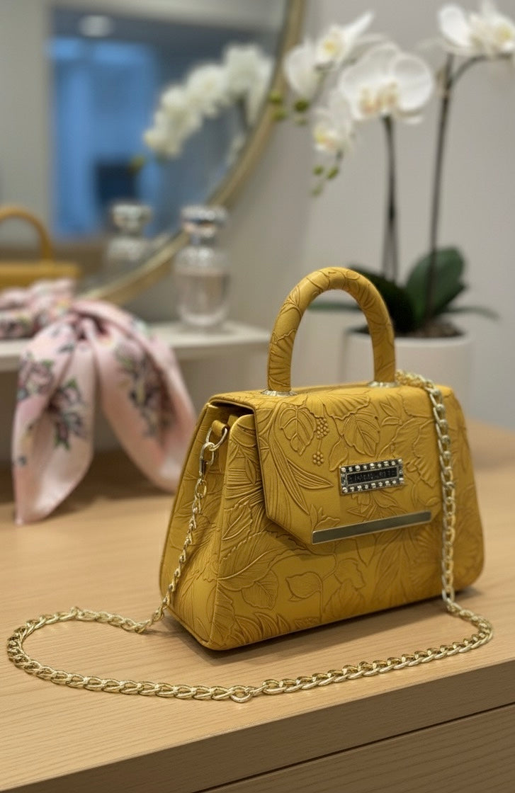 The most unique, textured, and feminine feel … 👜