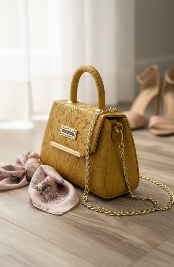 The most unique, textured, and feminine feel … 👜