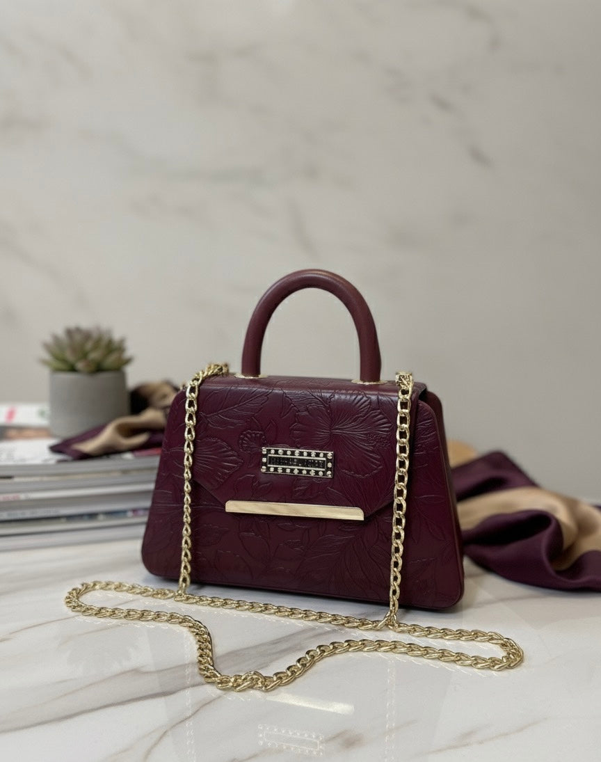 The most unique, textured, and feminine feel … 👜